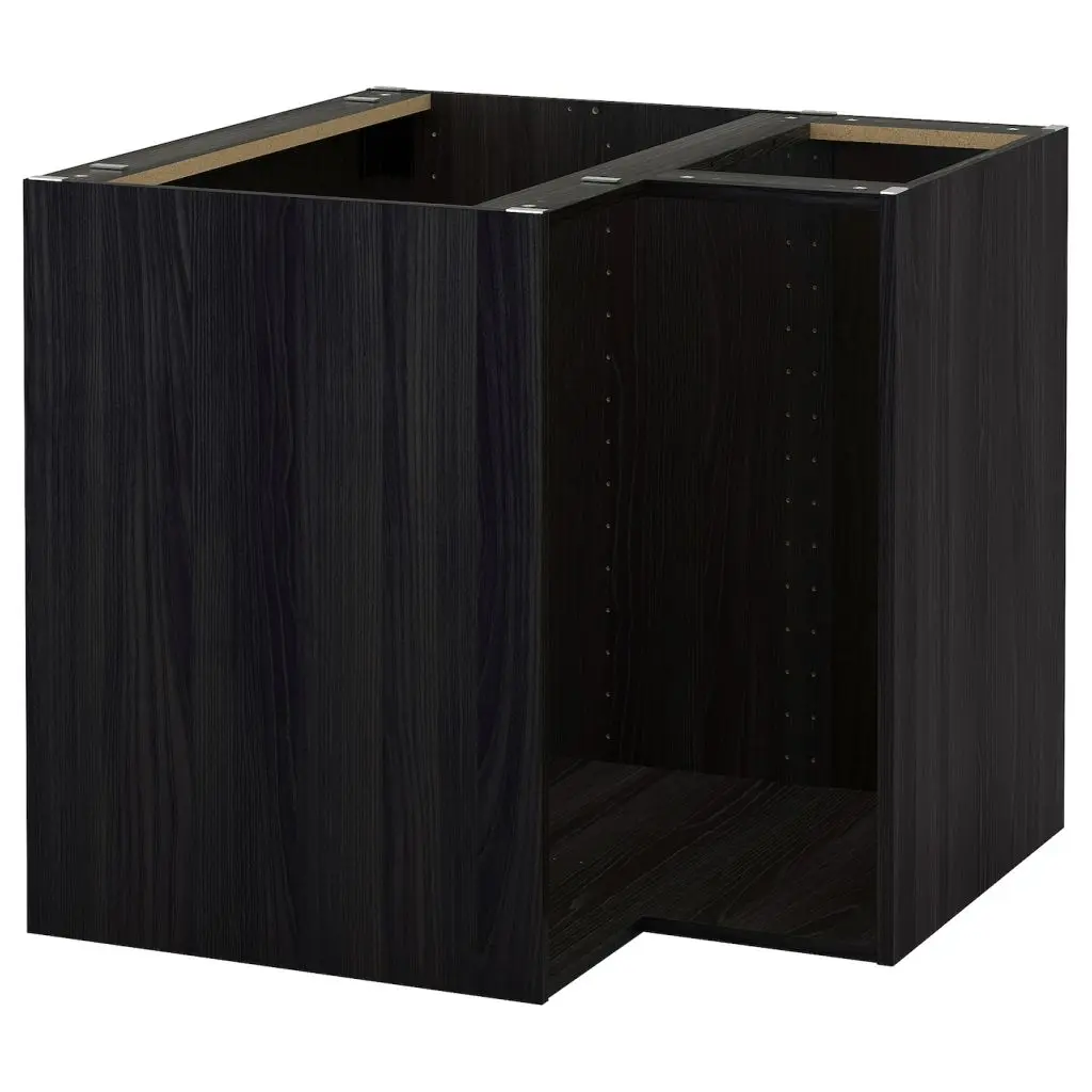 Под дерево черный